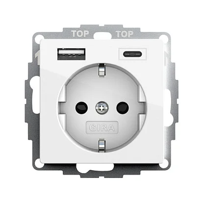 GIRA Steckdose mit USB-Anschluss